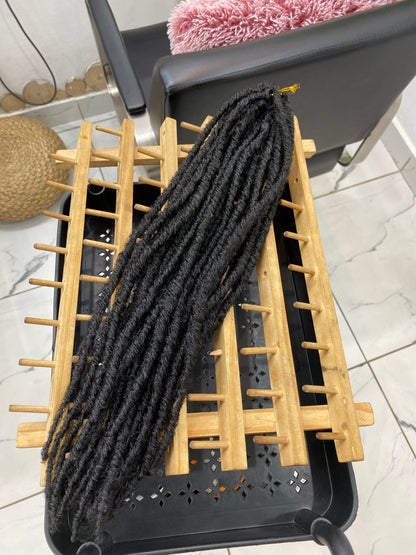 NATURAL LOCS