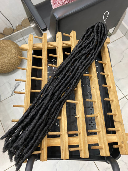 NATURAL LOCS