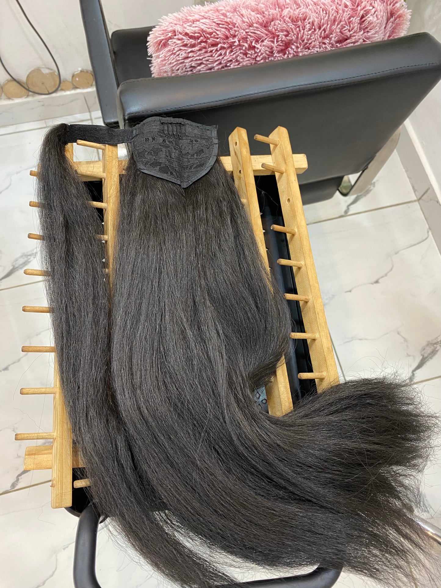 POSTICHE KINKY STRAIGHT